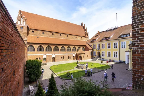 Zamek Kapituły Warmińskiej w Olsztynie - gotycka warownia nad Łyną