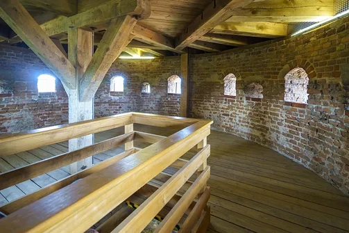 Zamek Kapituły Warmińskiej w Olsztynie - gotycka warownia nad Łyną