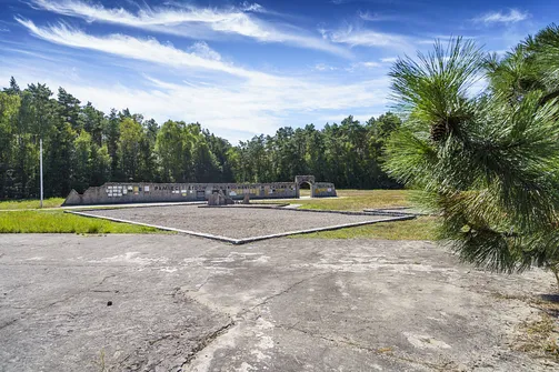 Niemiecki obóz zagłady Kulmhof w Chełmnie nad Nerem