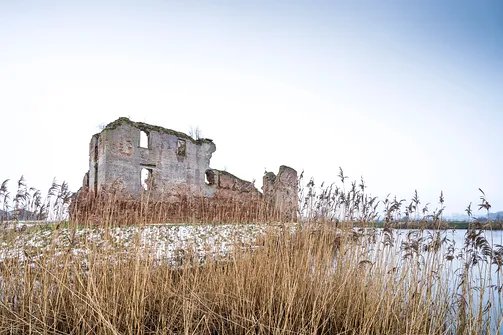 Besiekiery - ruiny późnogotyckiego zamku