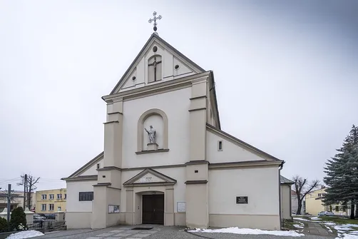 Kościół farny pw. św. Andrzeja Apostoła w Łęczycy - widok z zewnątrz