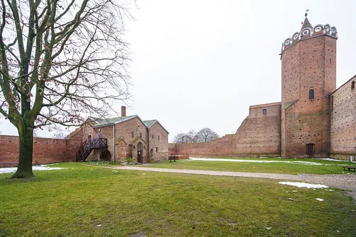 Zamek w Łęczycy - siedziba diabła Boruty