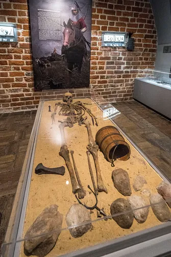 Zamek w Łęczycy - siedziba diabła Boruty