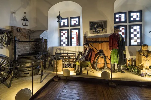 Zamek w Łęczycy - siedziba diabła Boruty