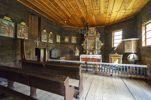 Muzeum Wsi Opolskiej - wnętrze kościoła z Gręboszowa