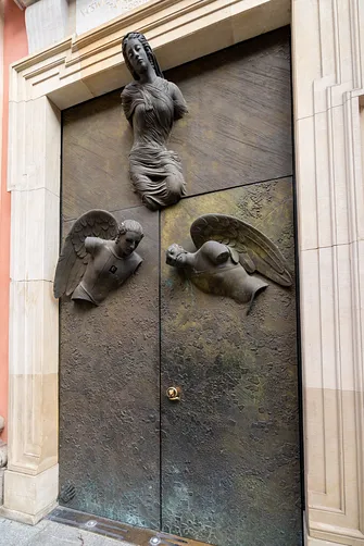 Kościół Matki Bożej Łaskawej w Warszawie