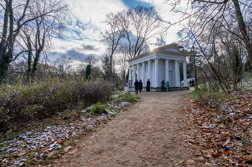 Łazienki Królewskie w Warszawie