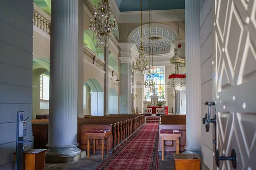 Wnętrze kościoła św. Piotra i Pawła w Wiśle