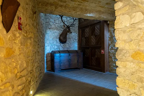 Zamek Bobolice - odbudowana warownia na Szlaku Orlich Gniazd