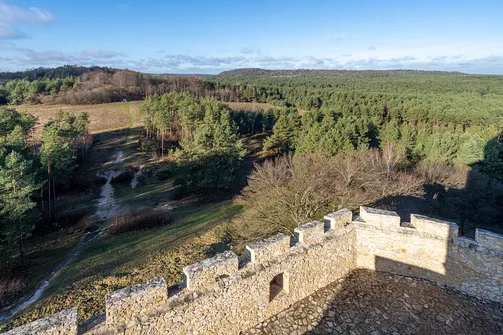 Zamek Bobolice - odbudowana warownia na Szlaku Orlich Gniazd