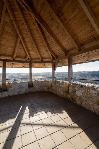 Zamek Bobolice - odbudowana warownia na Szlaku Orlich Gniazd