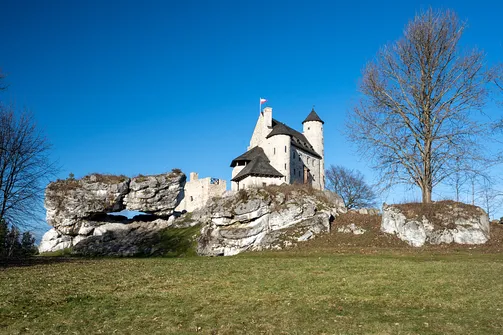 Zamek Bobolice - odbudowana warownia na Szlaku Orlich Gniazd
