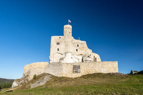 Zamek w Mirowie - XIV-wieczna warownia Jury Krakowsko-Częstochowskiej