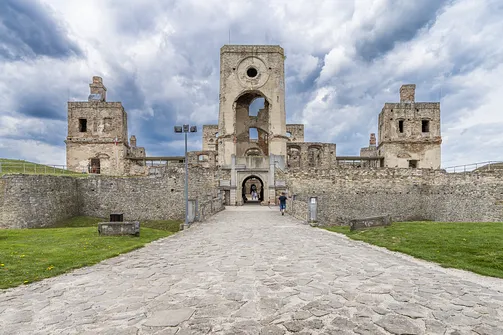 Zamek Krzyżtopór w Ujeździe