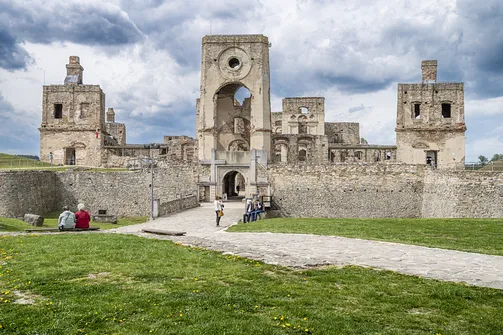 Zamek Krzyżtopór w Ujeździe