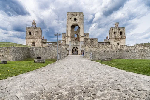 Zamek Krzyżtopór w Ujeździe