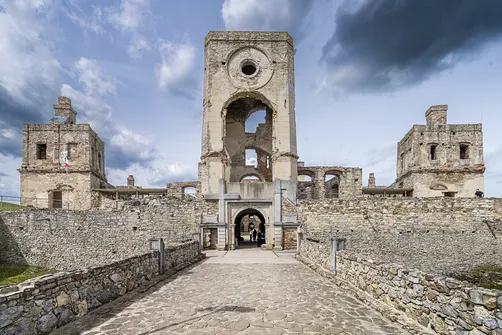 Zamek Krzyżtopór w Ujeździe
