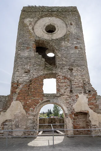 Zamek Krzyżtopór w Ujeździe