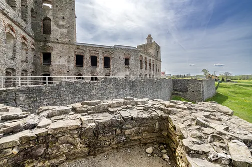 Zamek Krzyżtopór w Ujeździe