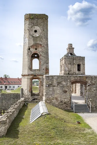 Zamek Krzyżtopór w Ujeździe