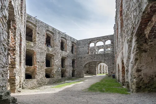 Zamek Krzyżtopór w Ujeździe