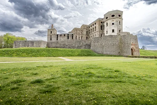 Zamek Krzyżtopór w Ujeździe