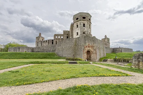 Zamek Krzyżtopór w Ujeździe
