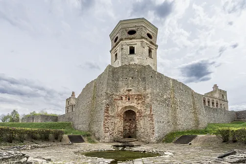 Zamek Krzyżtopór w Ujeździe