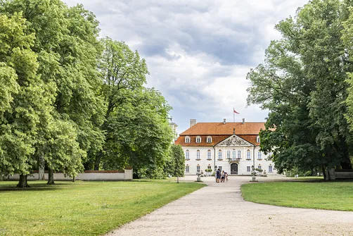 Pałac w Nieborowie - barokowa rezydencja z malowniczym ogrodem