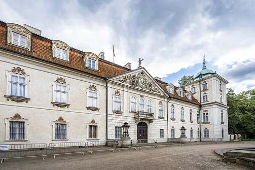 Pałac w Nieborowie - barokowa rezydencja z malowniczym ogrodem