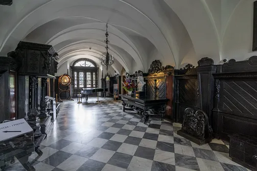 Pałac w Nieborowie - barokowa rezydencja z malowniczym ogrodem