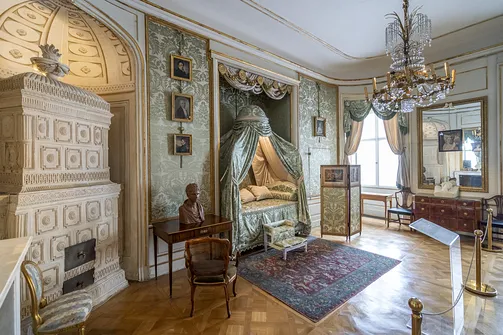 Pałac w Nieborowie - barokowa rezydencja z malowniczym ogrodem