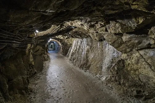 Podziemia Zamku Książ - sekretne korytarze pełne tajemnic