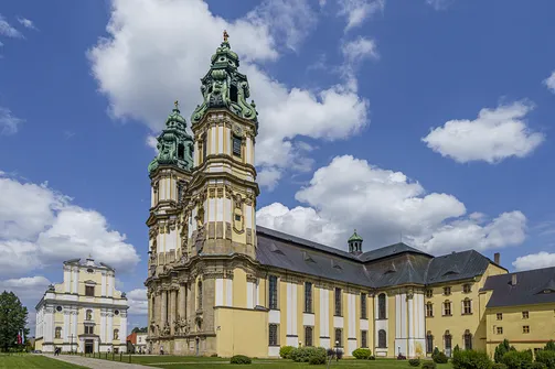 Opactwo i sanktuarium w Krzeszowie - arcydzieło barokowej architektury