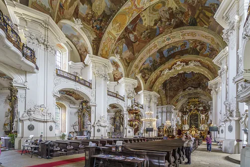 Opactwo i sanktuarium w Krzeszowie - arcydzieło barokowej architektury