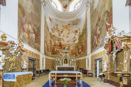 Opactwo i sanktuarium w Krzeszowie - arcydzieło barokowej architektury