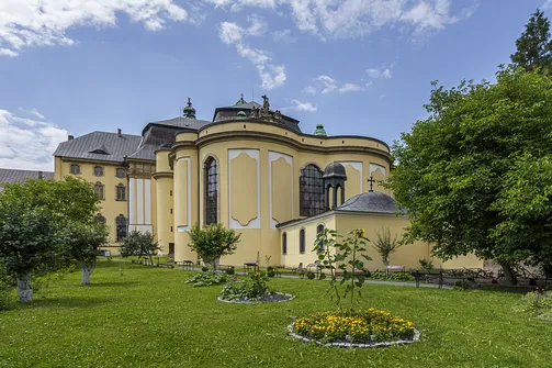 Opactwo i sanktuarium w Krzeszowie - arcydzieło barokowej architektury