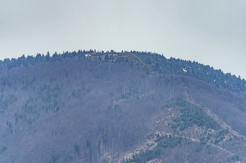 Szczyt Wielkiej Raczy widziany z Bendoszki Wielkiej