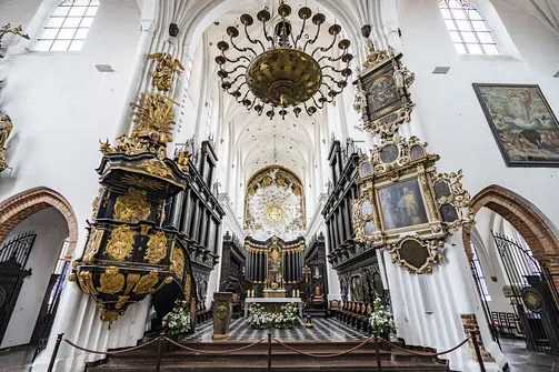 Archikatedra Oliwska w Gdańsku - najdłuższy kościół w Polsce