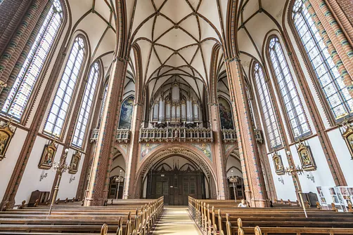 Neogotycka kolegiata Matki Bożej Bolesnej w Wałbrzychu