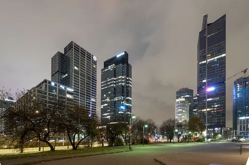 Od lewej: Generation Park, Warsaw Unit, The Warsaw Hub, Skyliner i Towarowa Towers