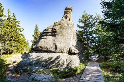 Śnieżka z Karpacza przez Pielgrzymy, Słonecznik i trzy karkonoskie schroniska