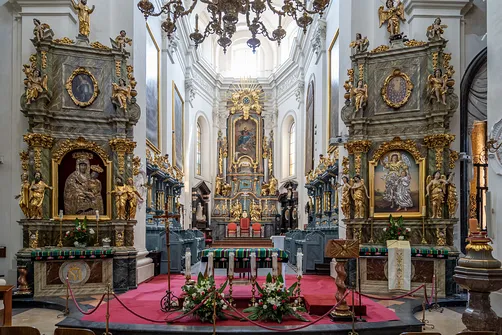 Bazylika katedralna Wniebowzięcia Najświętszej Maryi Panny i św. Mikołaja w Łowiczu