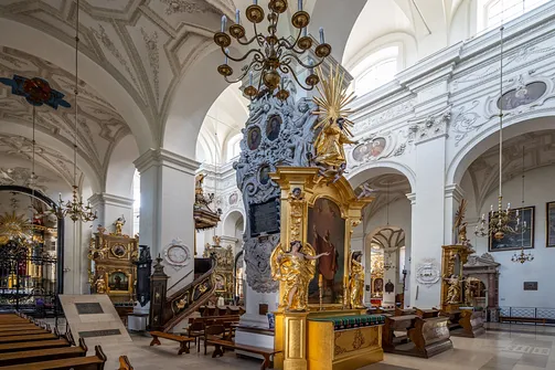 Bazylika katedralna Wniebowzięcia Najświętszej Maryi Panny i św. Mikołaja w Łowiczu