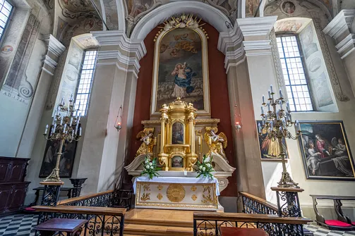 Bazylika katedralna Wniebowzięcia Najświętszej Maryi Panny i św. Mikołaja w Łowiczu