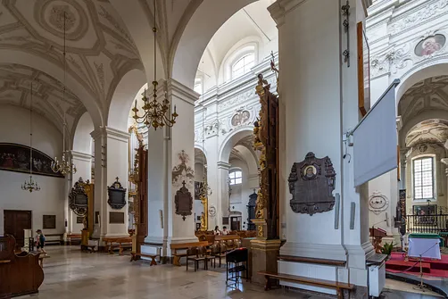 Bazylika katedralna Wniebowzięcia Najświętszej Maryi Panny i św. Mikołaja w Łowiczu