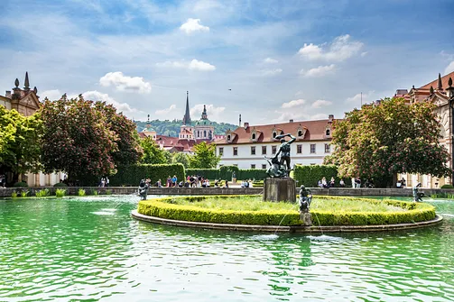 Praga - stolica Czech nad Wełtawą