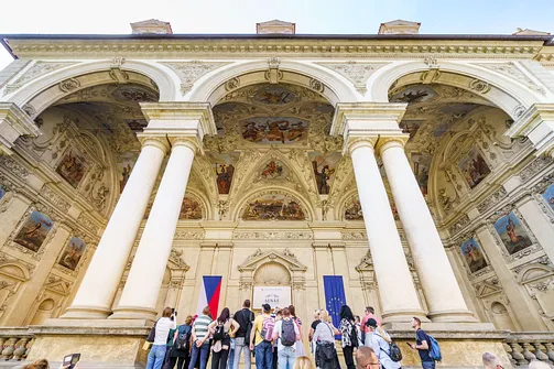 Praga - stolica Czech nad Wełtawą