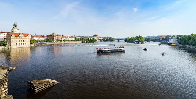 Praga - stolica Czech nad Wełtawą