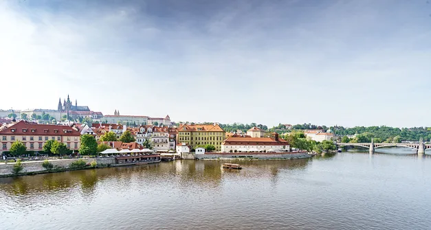 Praga - stolica Czech nad Wełtawą